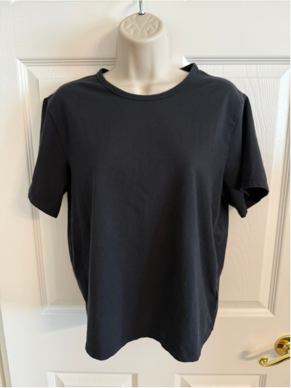 Athleta Black Back Seam Short Sleeve Tee Shirt Size S Tall